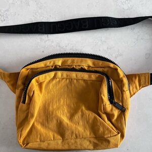 BAGGU fanny pack
